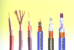 電(diàn)子計算機用信(xìn)号電纜